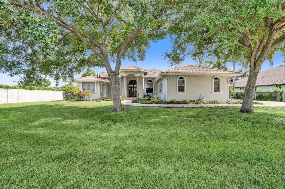 11800 NW 17TH PLACE Plantation, FL 33323