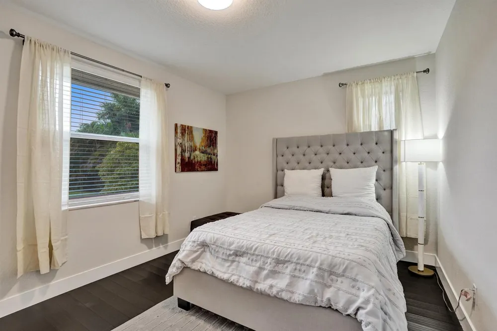 11800 NW 17TH PLACE Plantation, FL 33323