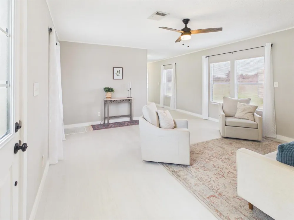 8615 SE 57th Drive Okeechobee, FL 34974