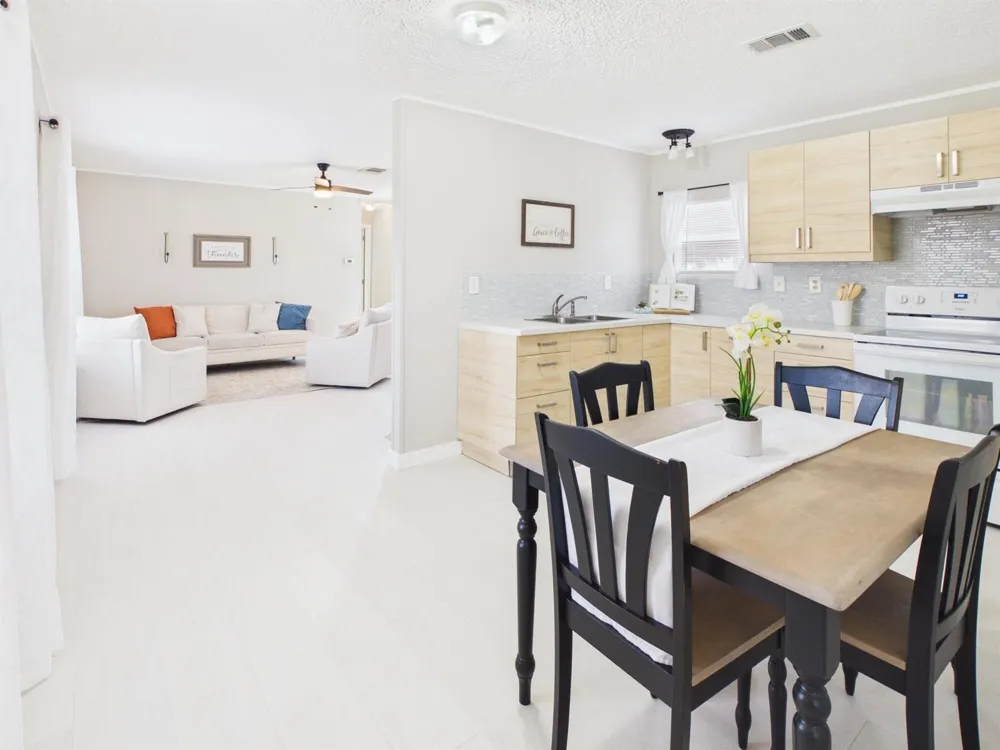 8615 SE 57th Drive Okeechobee, FL 34974
