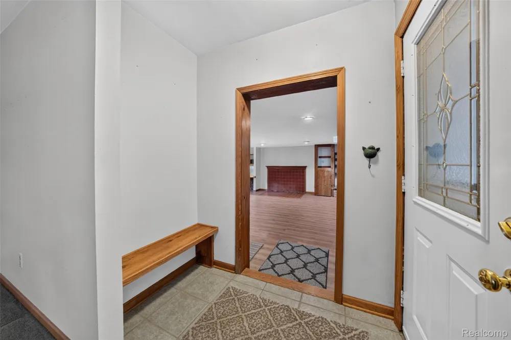 10975 Andersonville Road Springfield Charter Township, MI 48350