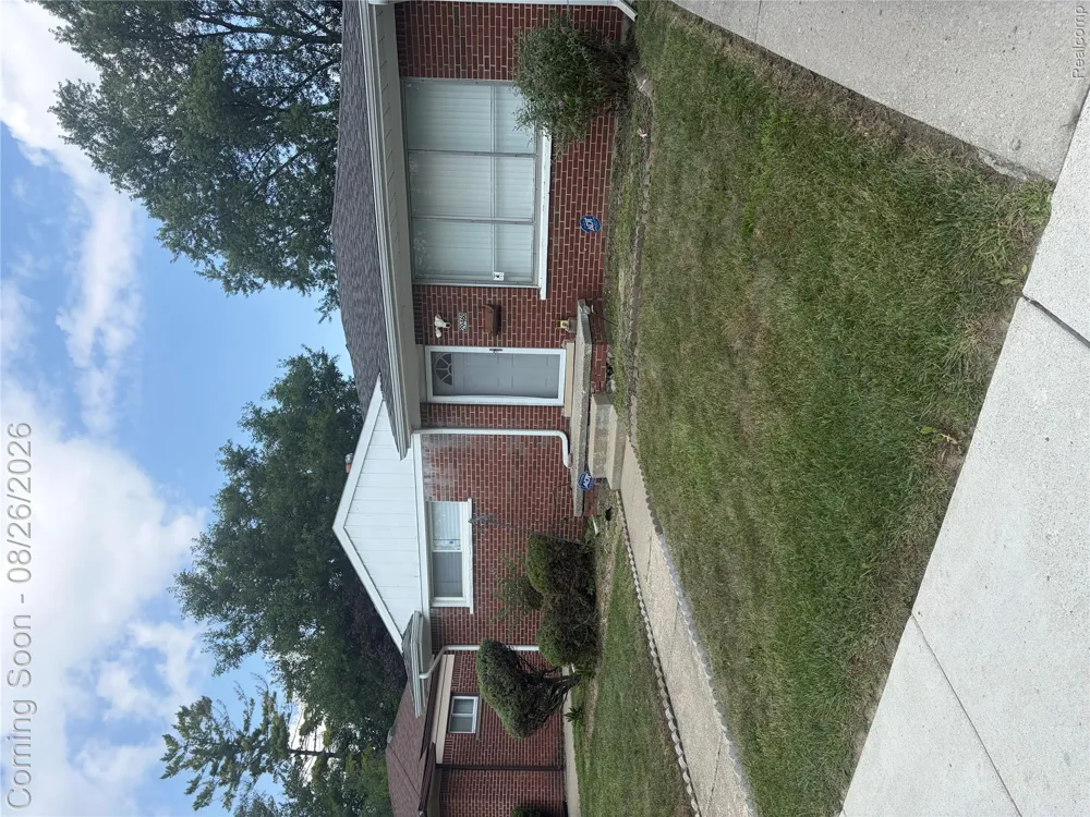 29468 Avondale Street Inkster City, MI 48141