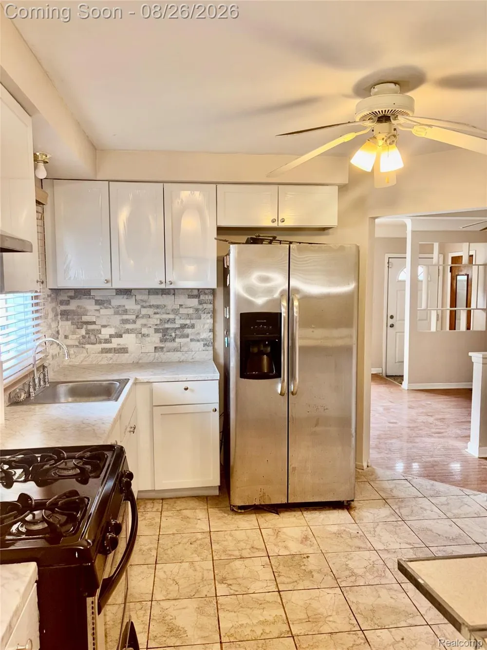 29468 Avondale Street Inkster City, MI 48141