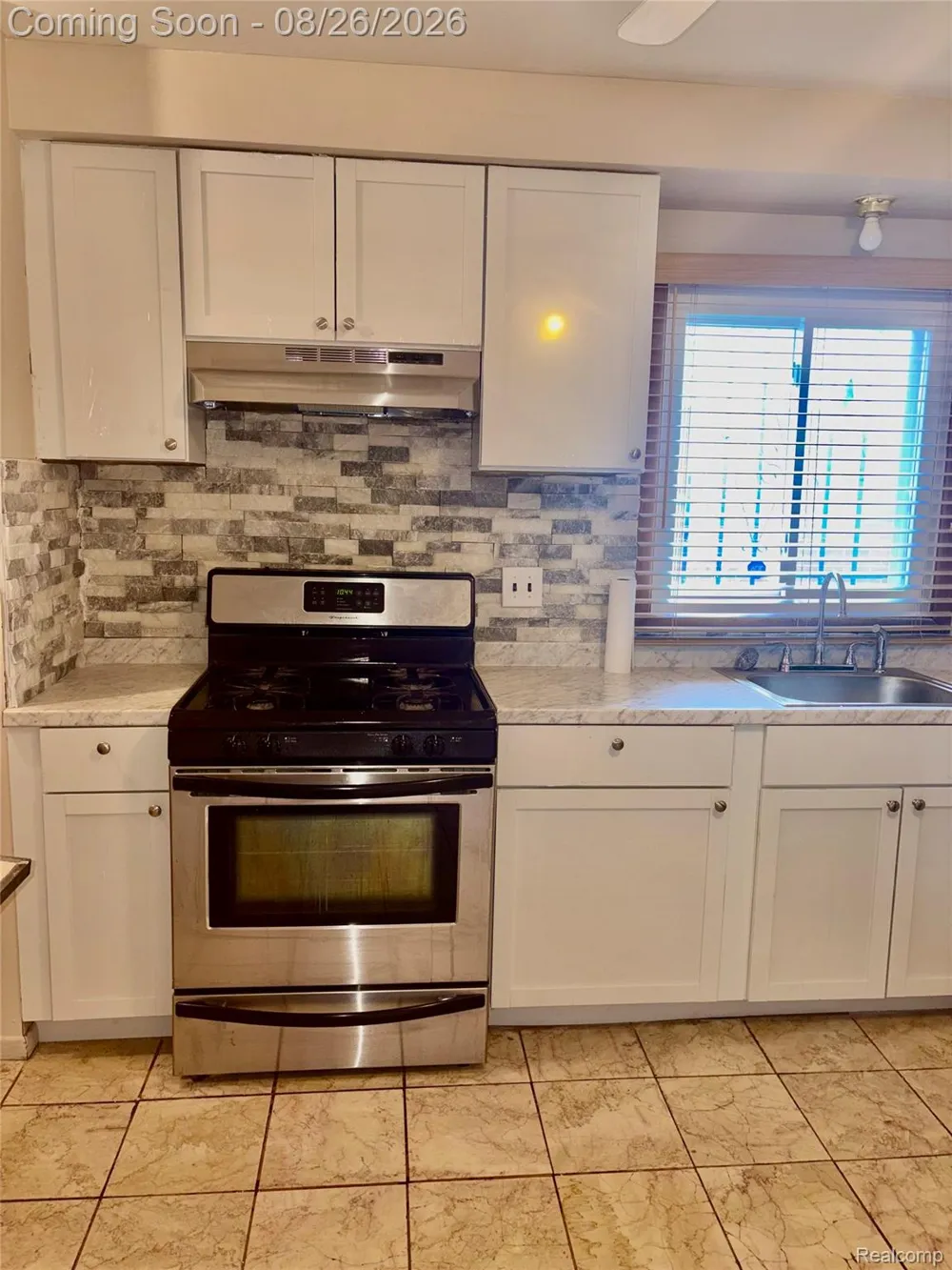 29468 Avondale Street Inkster City, MI 48141
