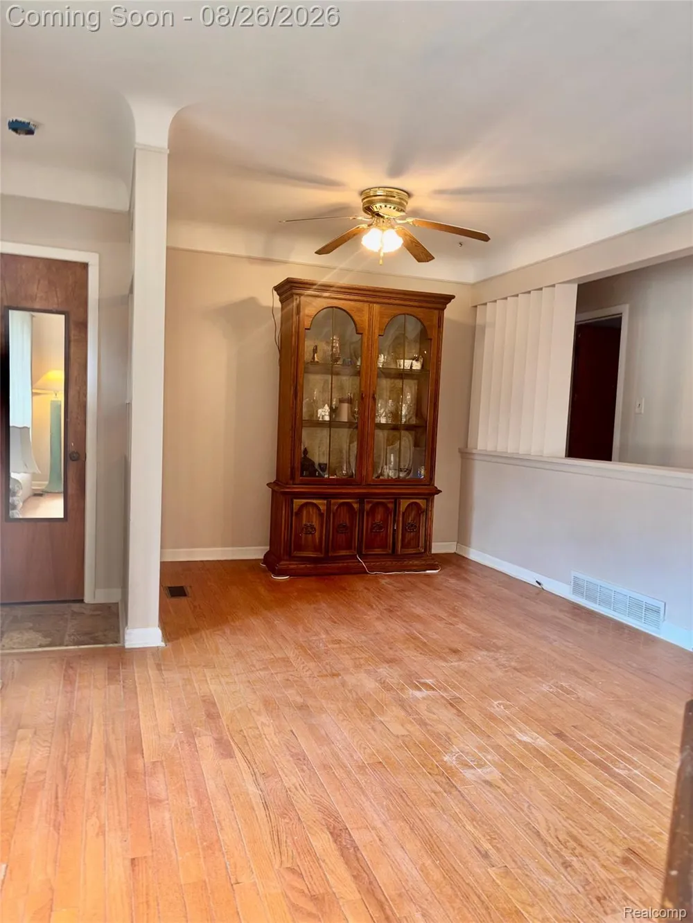 29468 Avondale Street Inkster City, MI 48141