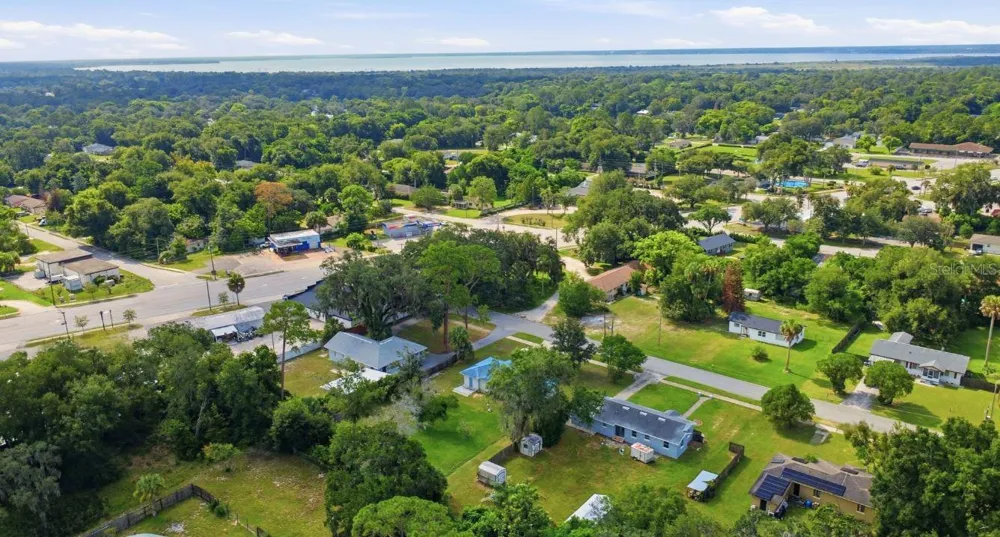 8 SMYRNA DRIVE Debary, FL 32713