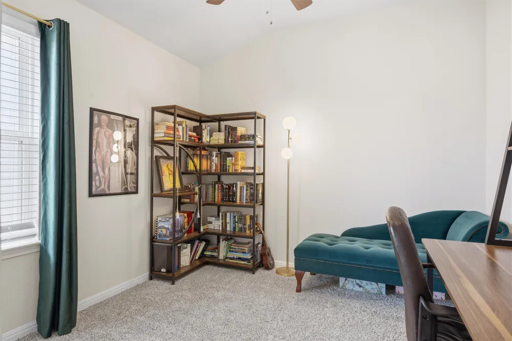 162 El Capitan Loop Dripping Springs, TX 78620