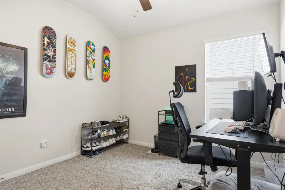 162 El Capitan Loop Dripping Springs, TX 78620