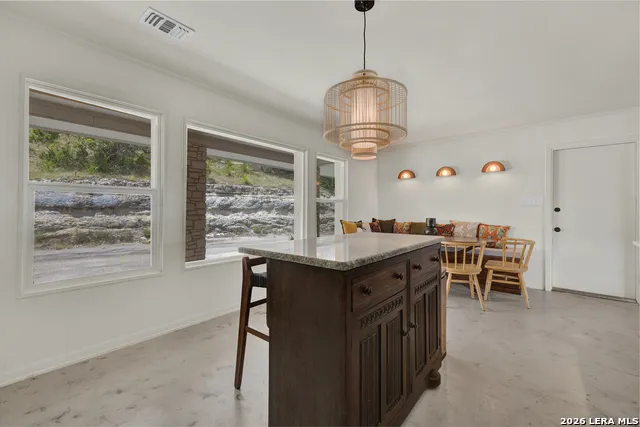 447 MADRONA DR New Braunfels, TX 78132