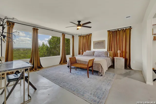 447 MADRONA DR New Braunfels, TX 78132
