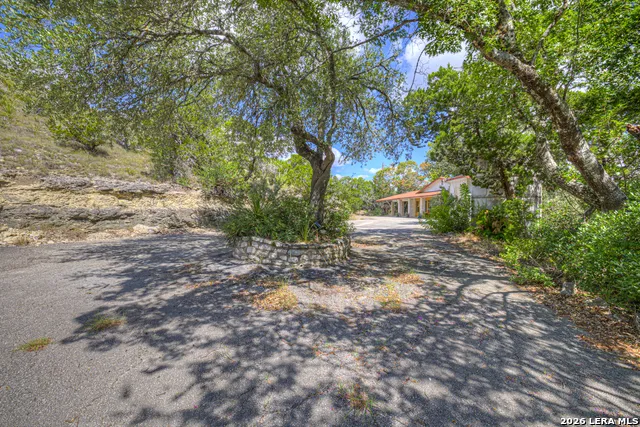 447 MADRONA DR New Braunfels, TX 78132