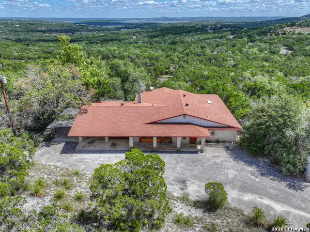 447 MADRONA DR New Braunfels, TX 78132