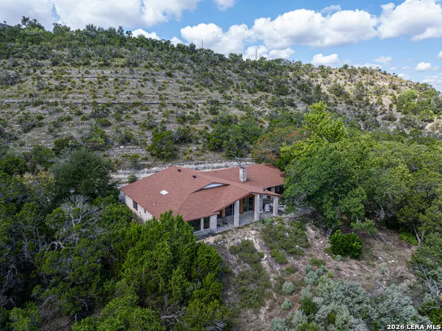 447 MADRONA DR New Braunfels, TX 78132