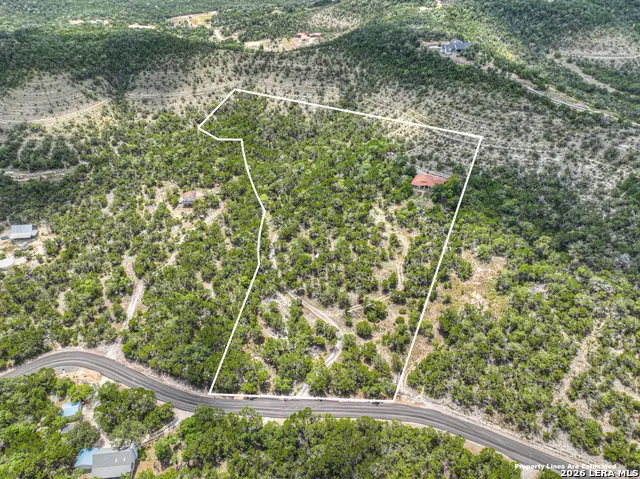 447 MADRONA DR New Braunfels, TX 78132