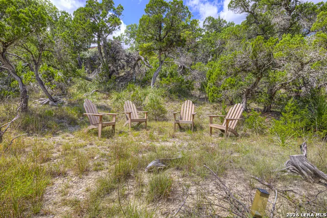 447 MADRONA DR New Braunfels, TX 78132