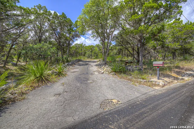 447 MADRONA DR New Braunfels, TX 78132