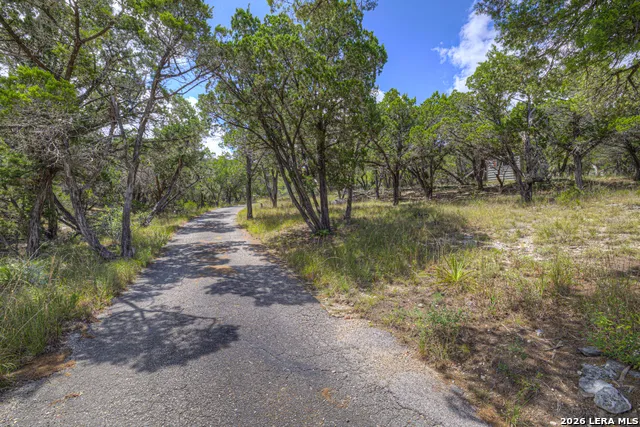 447 MADRONA DR New Braunfels, TX 78132