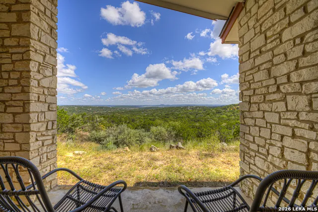 447 MADRONA DR New Braunfels, TX 78132