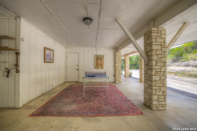 447 MADRONA DR New Braunfels, TX 78132