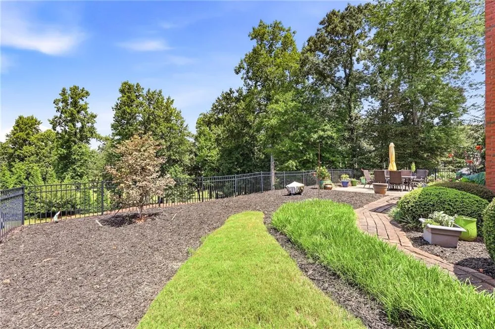 4611 Chartwell Chase Court Flowery Branch, GA 30542