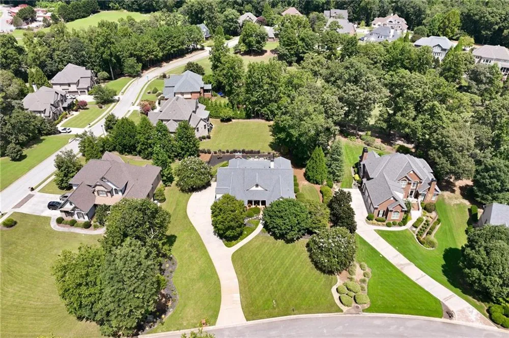4611 Chartwell Chase Court Flowery Branch, GA 30542