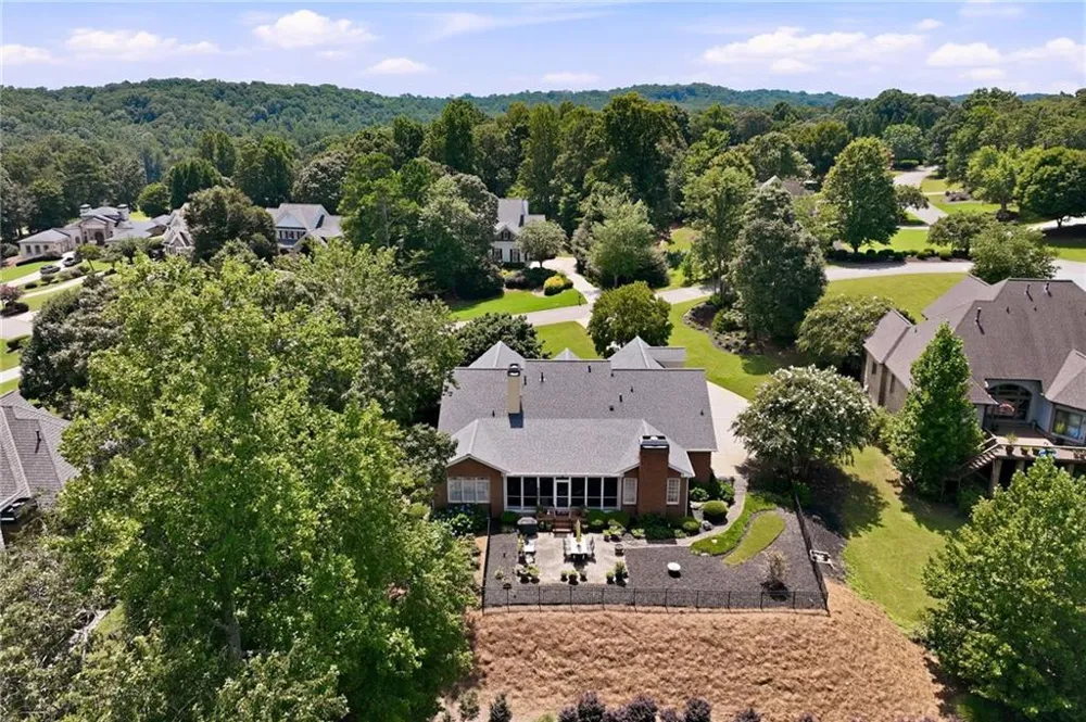 4611 Chartwell Chase Court Flowery Branch, GA 30542