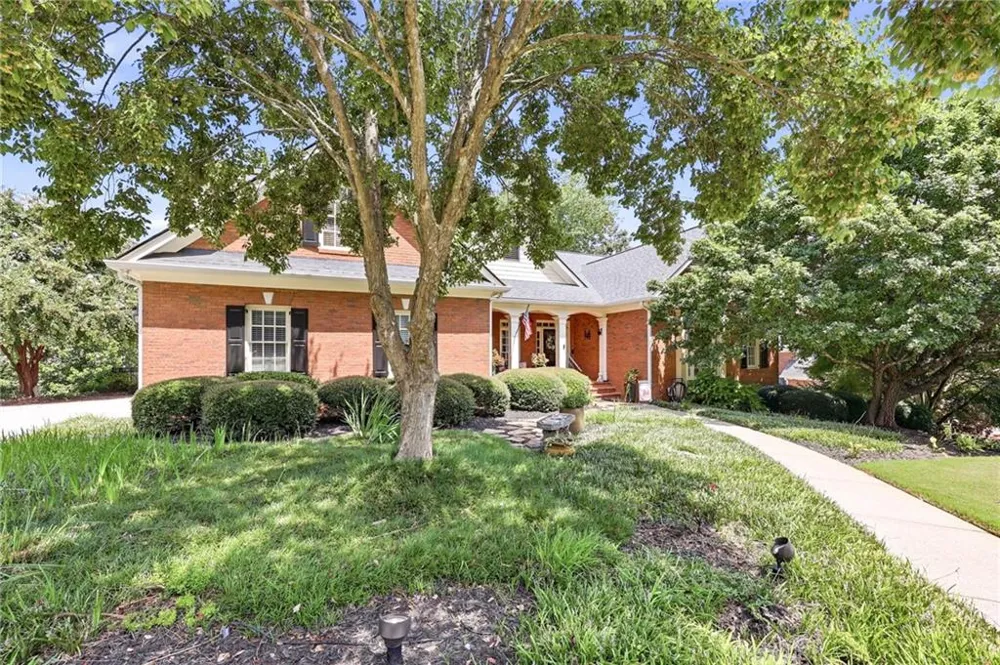 4611 Chartwell Chase Court Flowery Branch, GA 30542