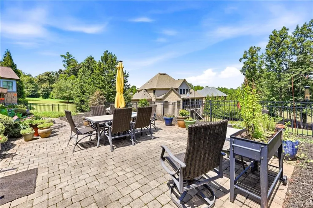 4611 Chartwell Chase Court Flowery Branch, GA 30542