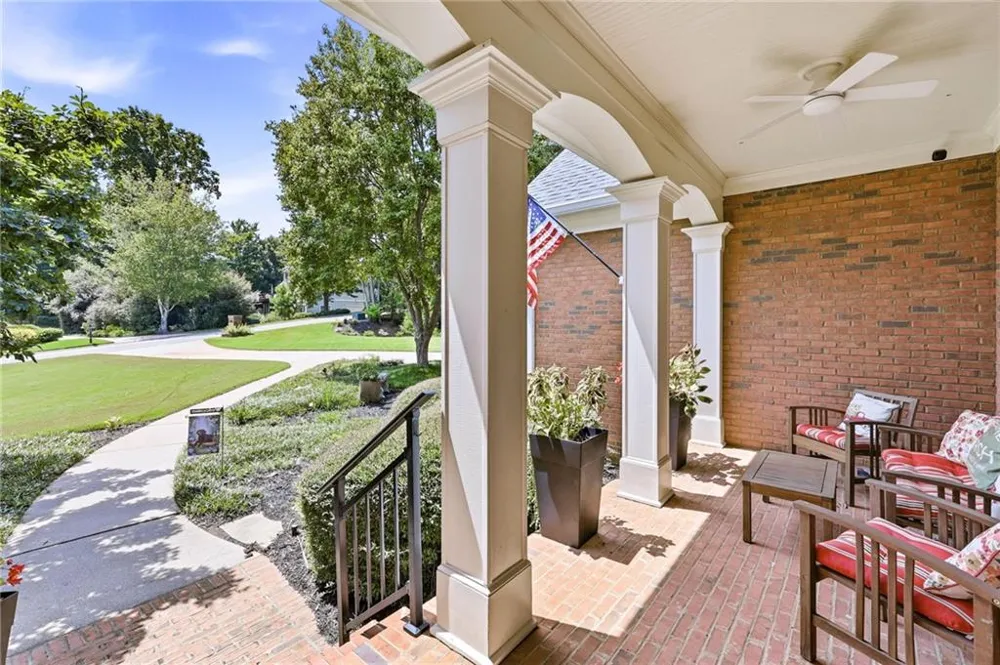 4611 Chartwell Chase Court Flowery Branch, GA 30542