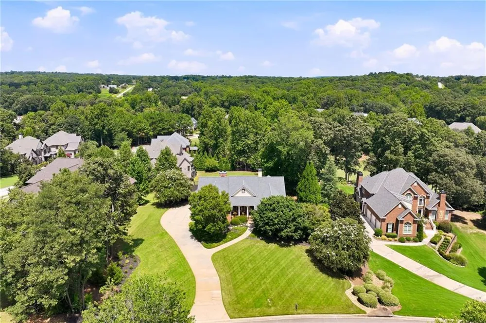 4611 Chartwell Chase Court Flowery Branch, GA 30542