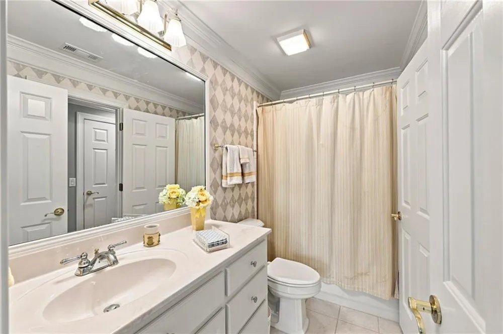 4611 Chartwell Chase Court Flowery Branch, GA 30542