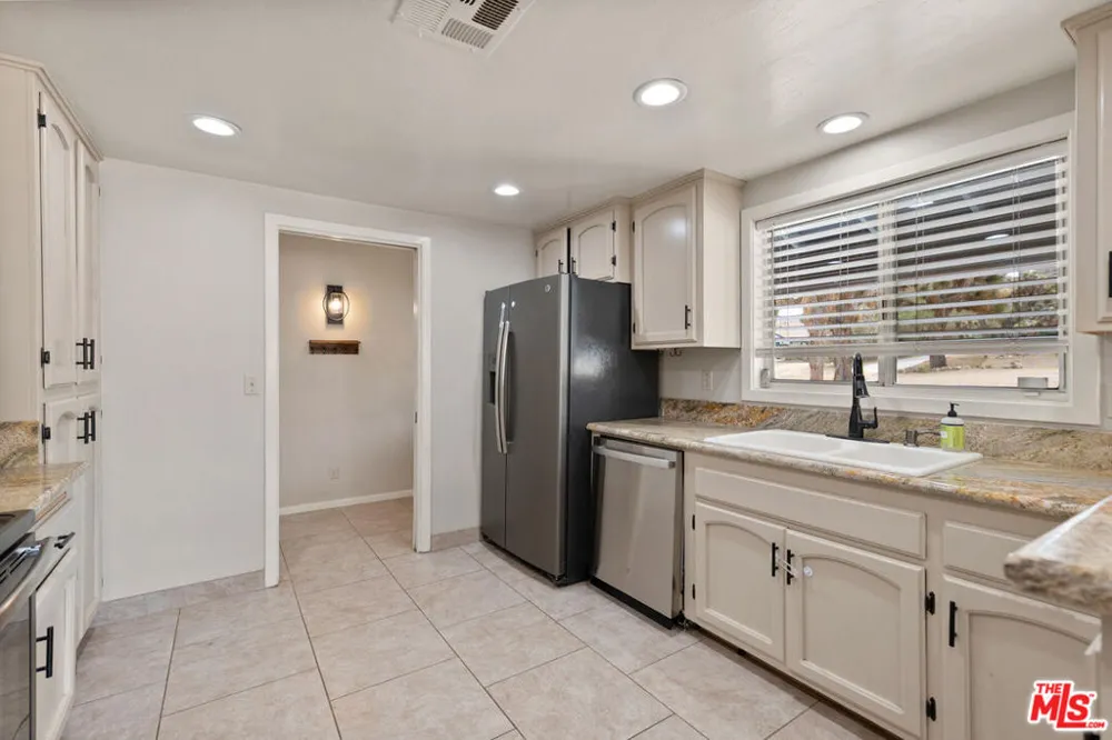 56760 Ivanhoe Drive Yucca Valley, CA 92284