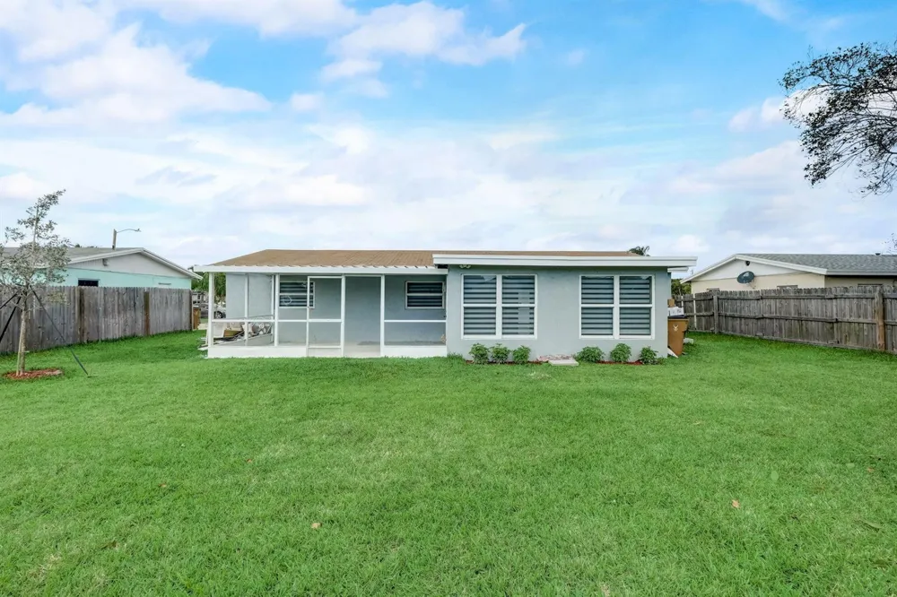 520 SW 13TH PLACE Deerfield Beach, FL 33441