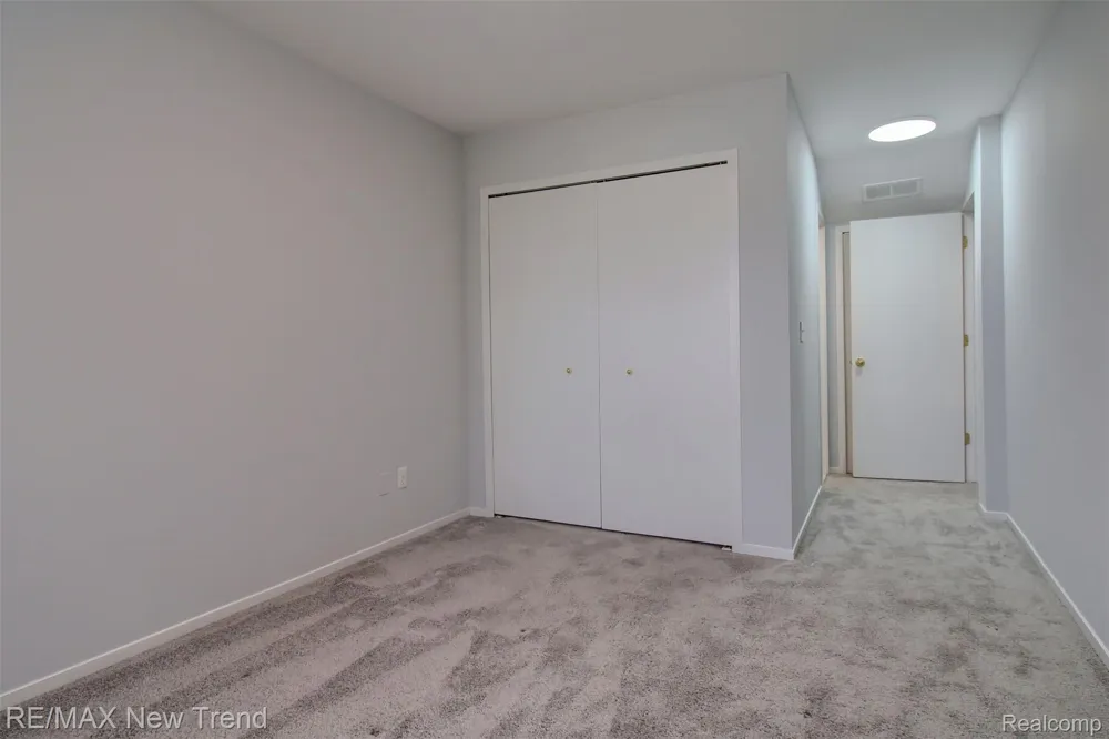 2191 Pleasant Drive Commerce Charter Township, MI 48390