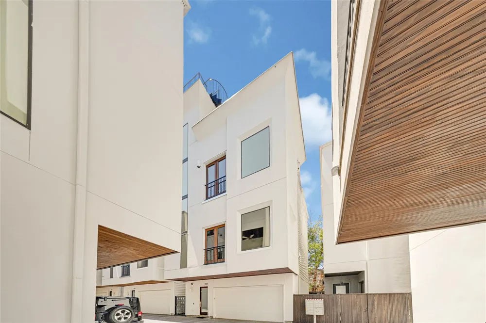 707 Reinicke Street Houston, TX 77007