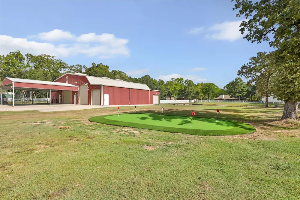 1111 Valley Commons Drive Huffman, TX 77336