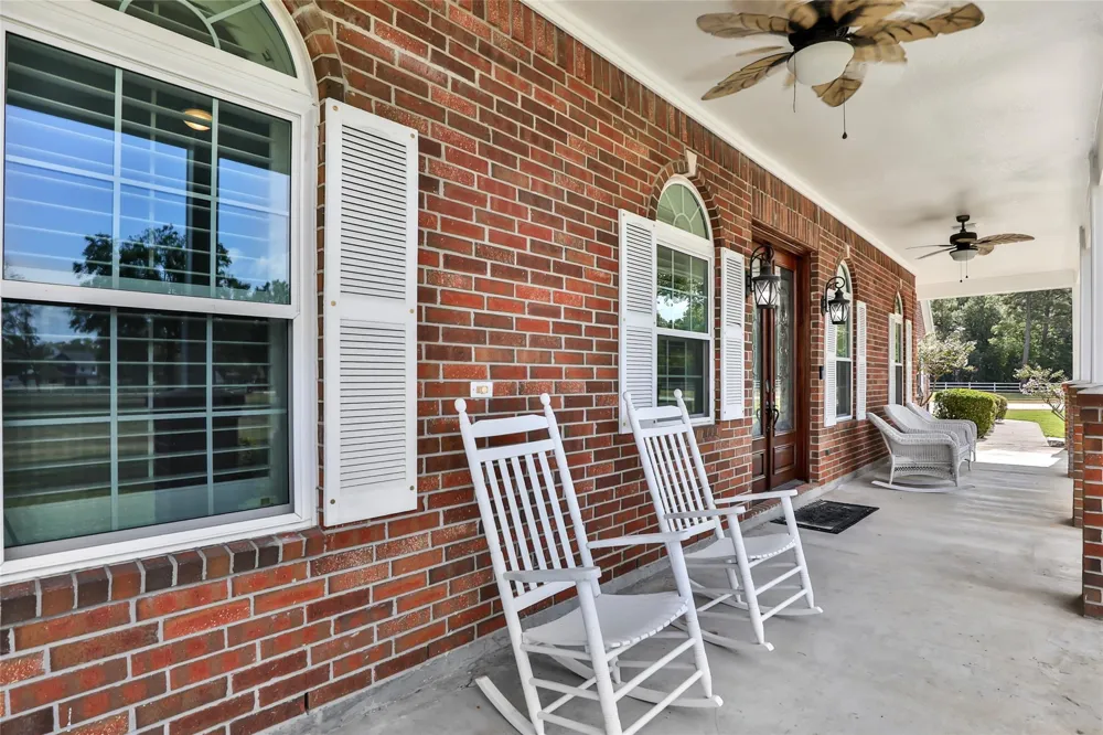 1111 Valley Commons Drive Huffman, TX 77336
