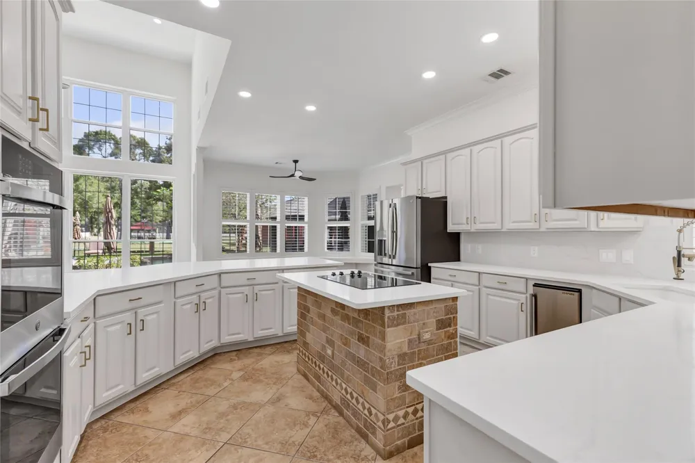 1111 Valley Commons Drive Huffman, TX 77336