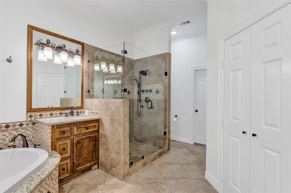 1111 Valley Commons Drive Huffman, TX 77336