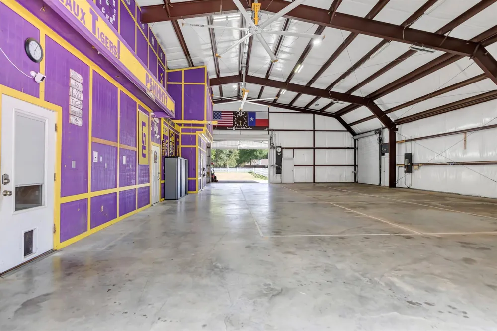 1111 Valley Commons Drive Huffman, TX 77336