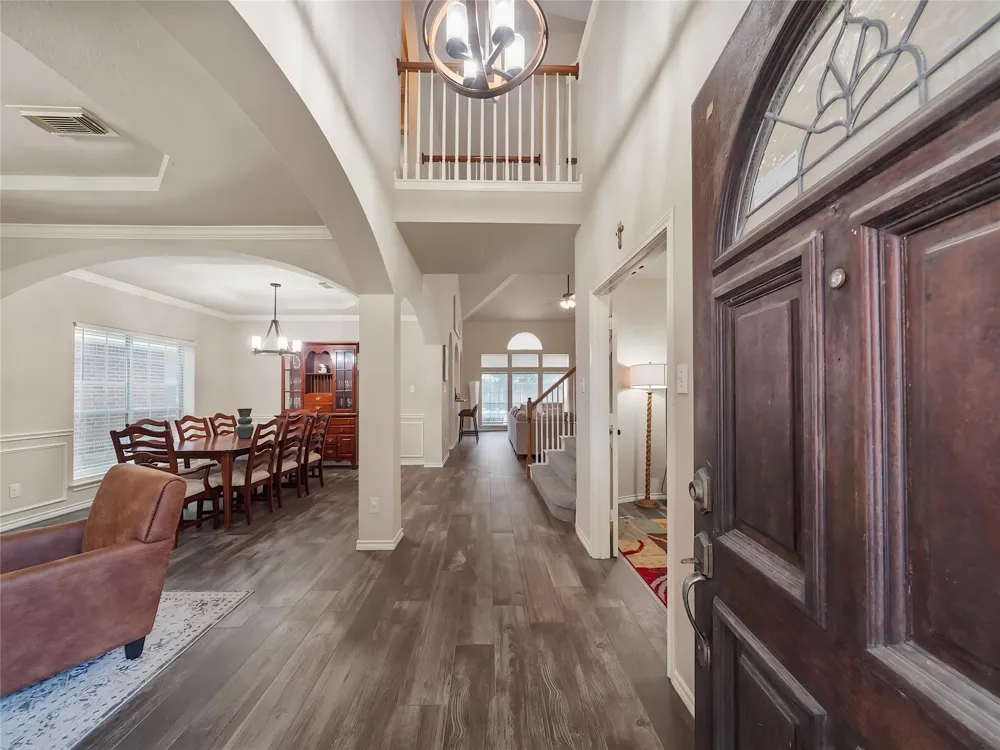 719 Rock Springs Drive Richmond, TX 77469