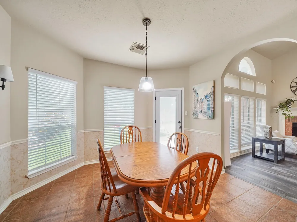 719 Rock Springs Drive Richmond, TX 77469
