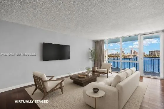 301 174th St #901 Sunny Isles Beach, FL 33160