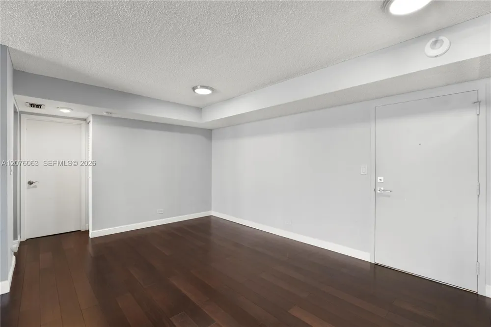 301 174th St #901 Sunny Isles Beach, FL 33160