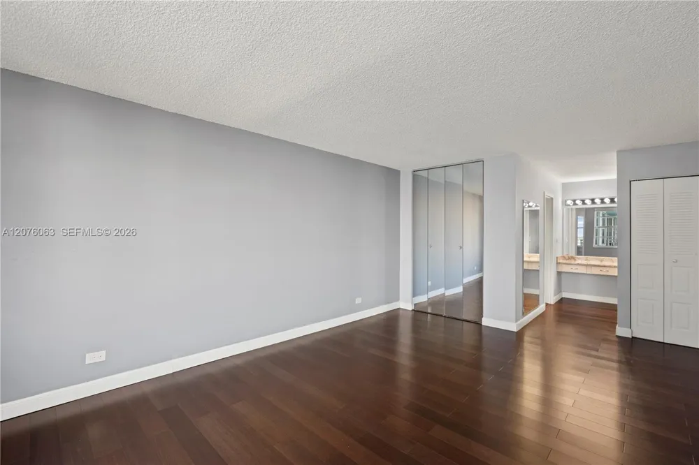 301 174th St #901 Sunny Isles Beach, FL 33160