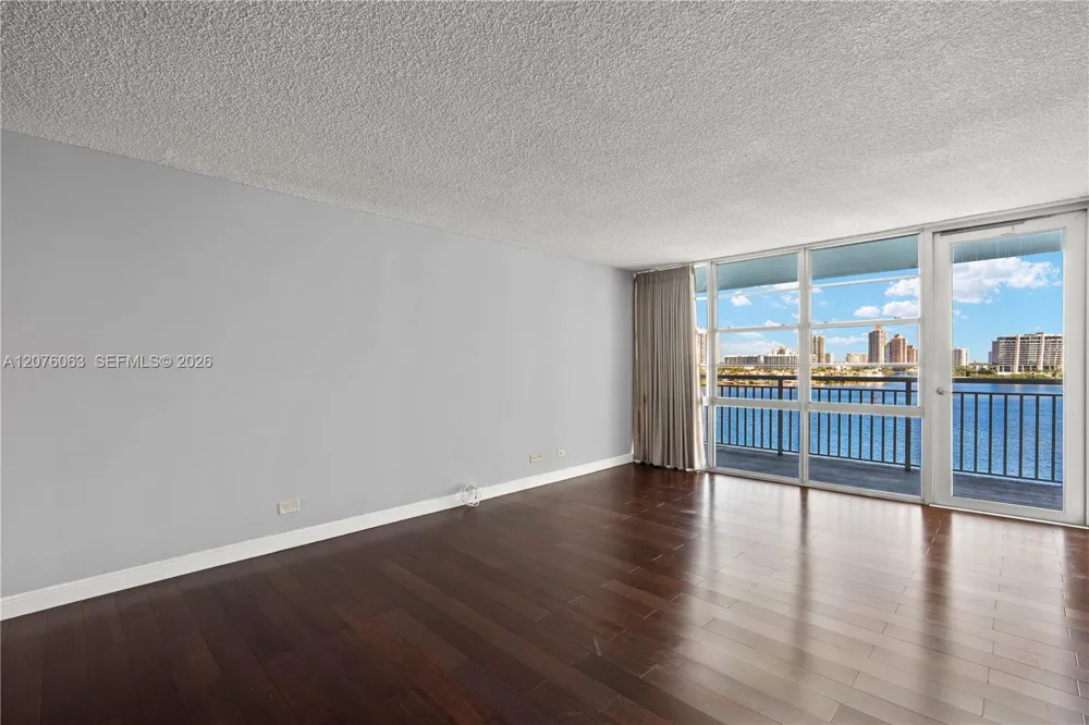 301 174th St #901 Sunny Isles Beach, FL 33160