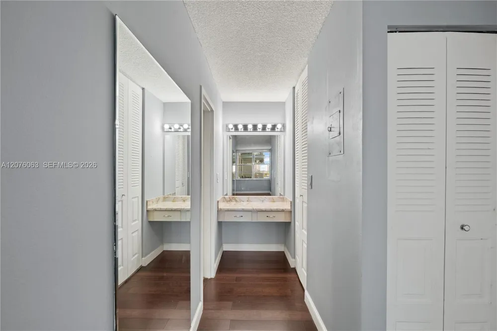 301 174th St #901 Sunny Isles Beach, FL 33160