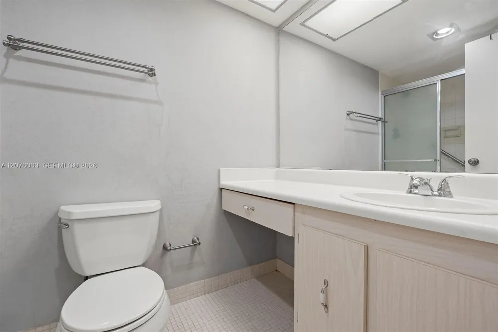 301 174th St #901 Sunny Isles Beach, FL 33160