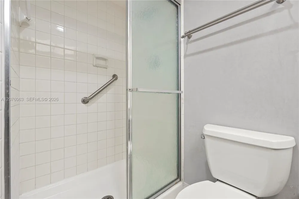 301 174th St #901 Sunny Isles Beach, FL 33160