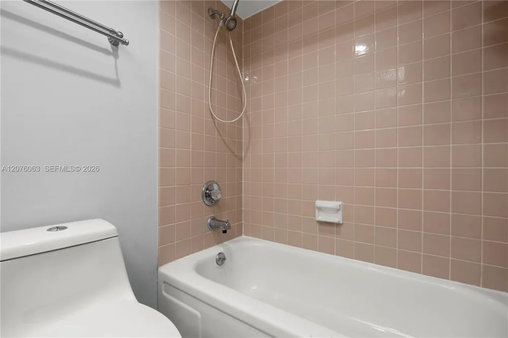 301 174th St #901 Sunny Isles Beach, FL 33160